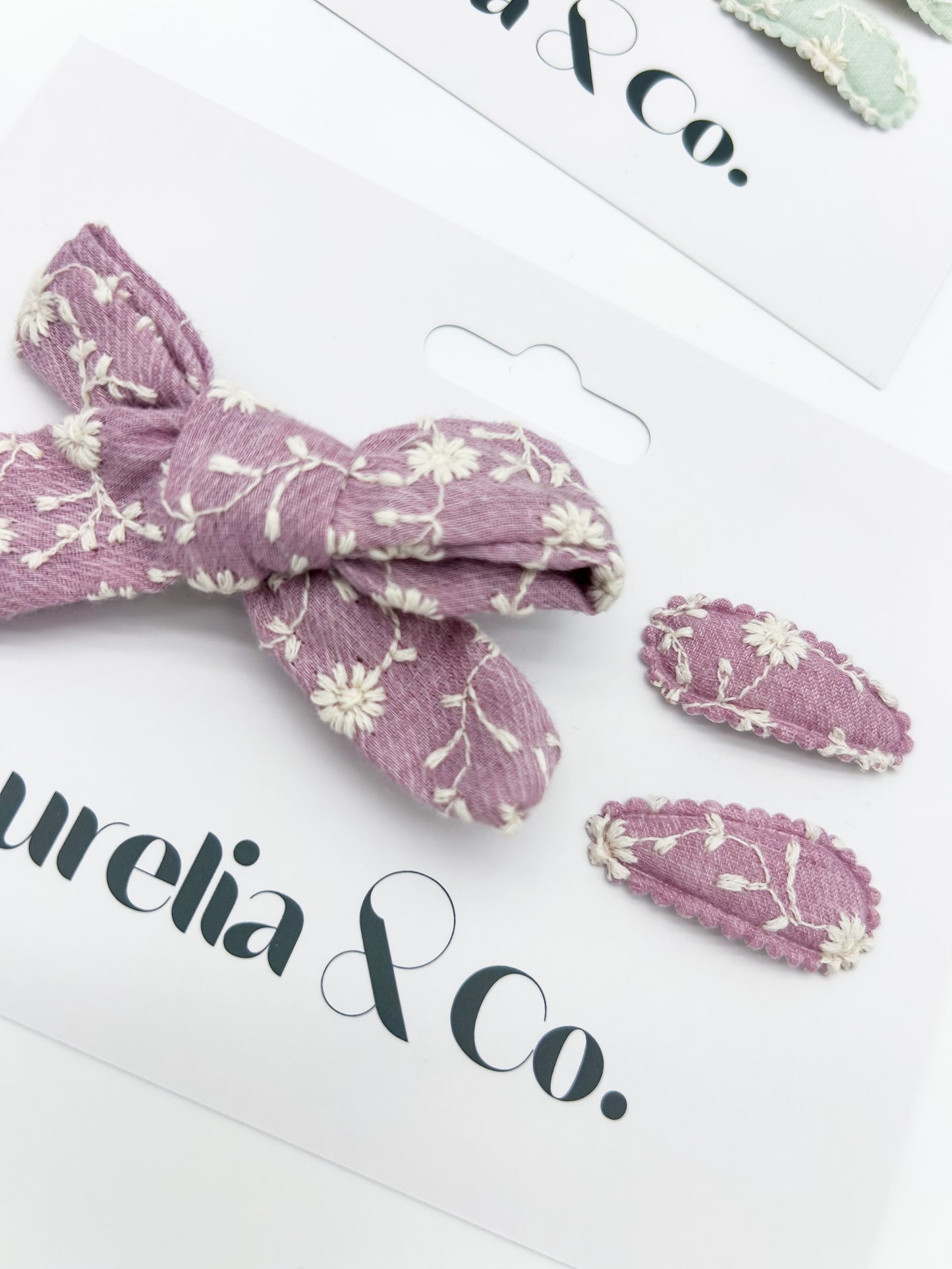 Embroidered Bow & Mini Clip Set