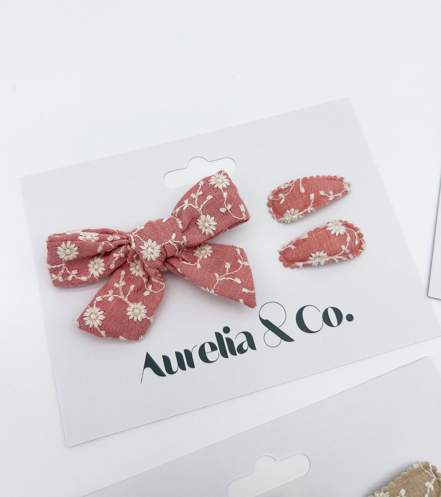 Embroidered Bow & Mini Clip Set
