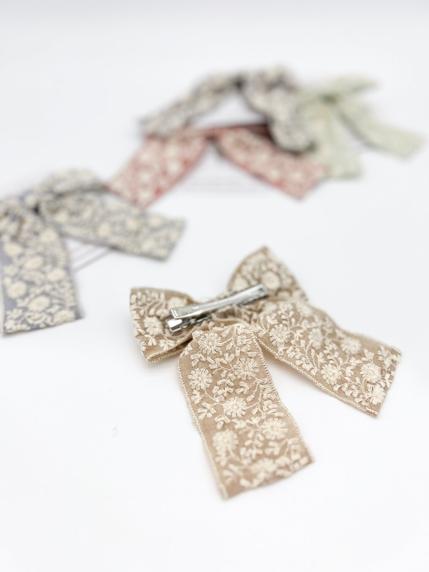 Vintage Floral Embroidered Lace Bow