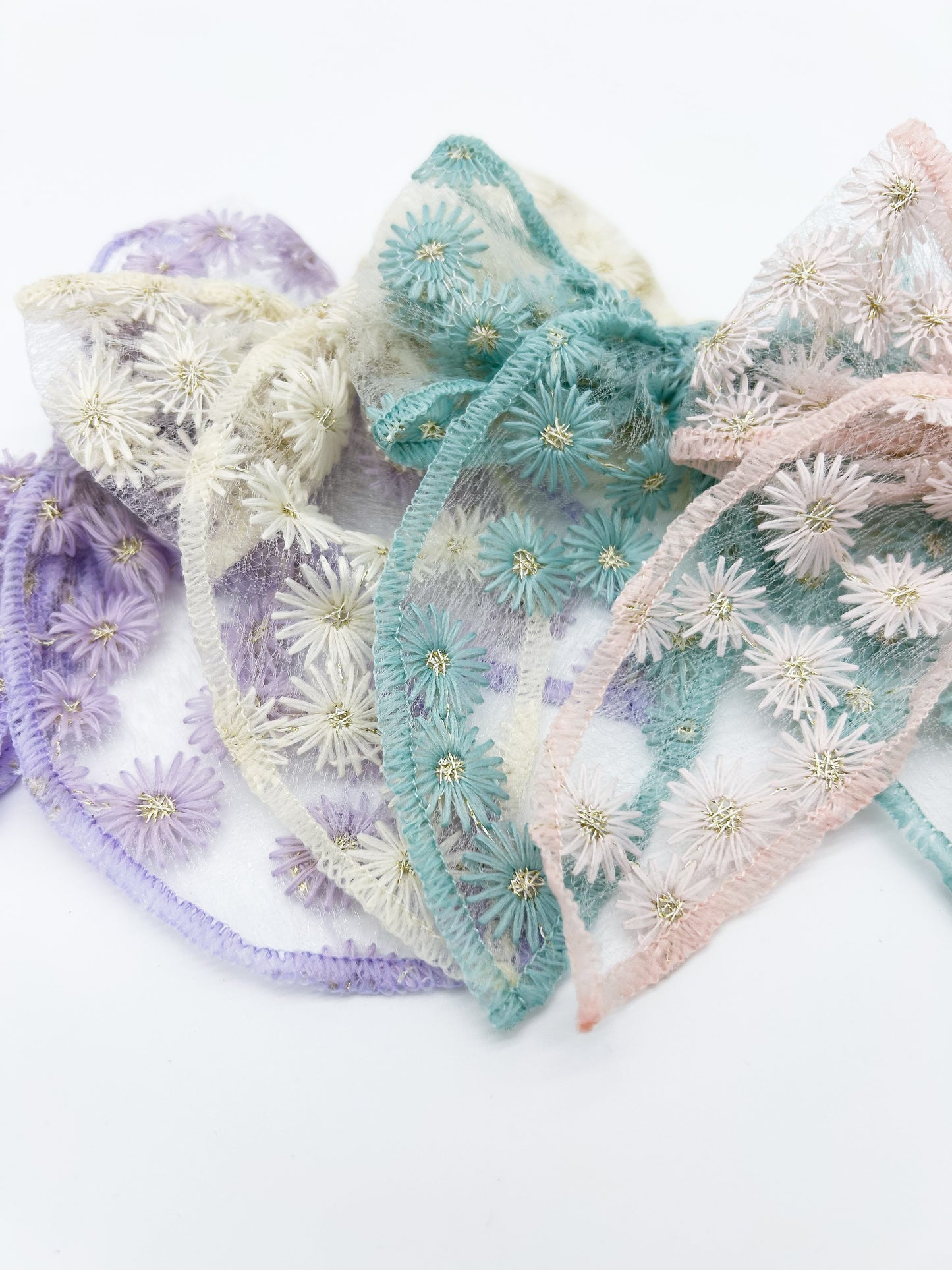 Daisy Veil Bow Collection