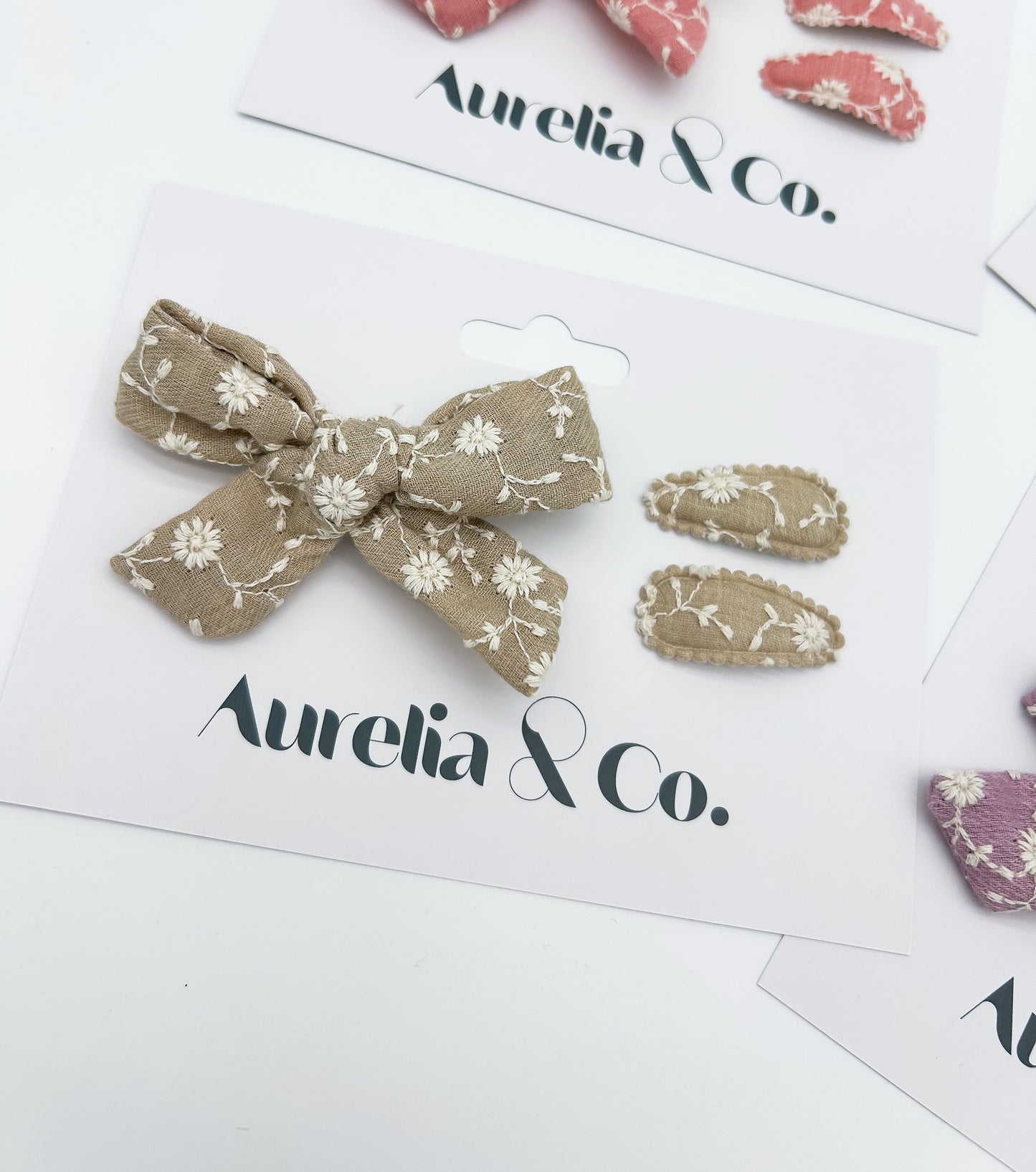 Embroidered Bow & Mini Clip Set